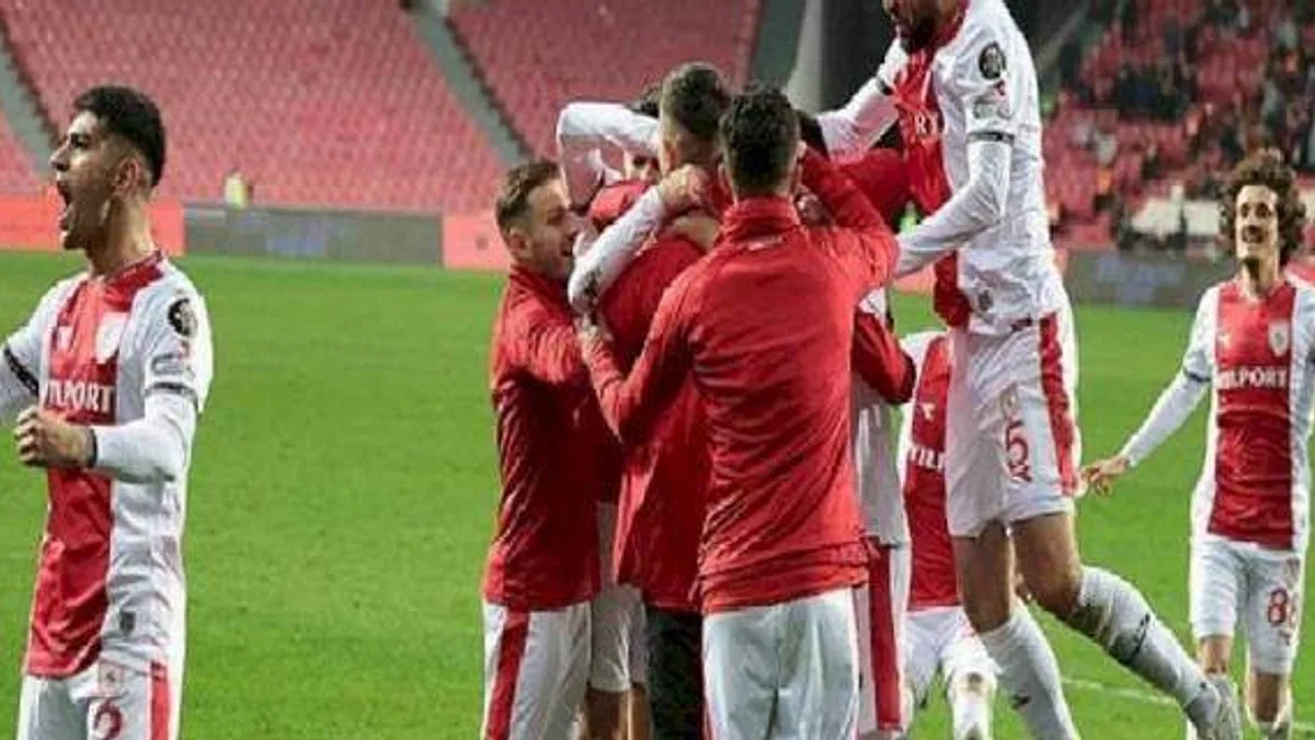 Samsunspor 2-0 Çaykur Rizespor (MAÇ SONUCU-ÖZET) | Samsun sahasında kazandı!