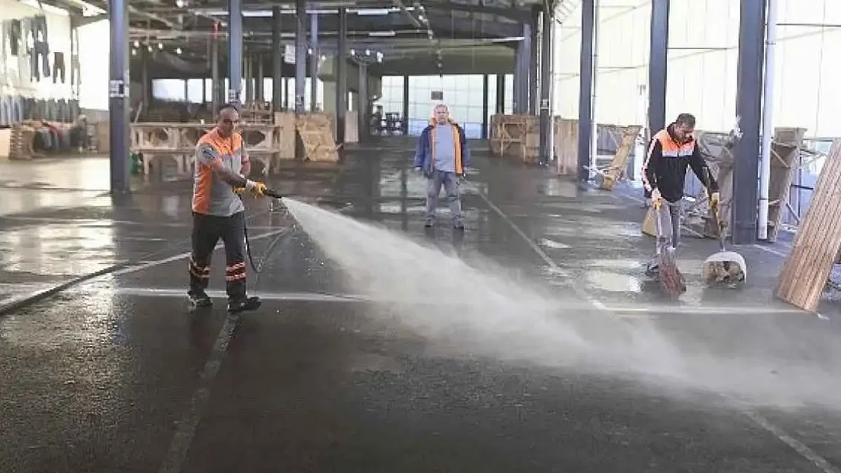 Bakırköylü Vatandaşlar Tertemiz Alanlarda Alışveriş Yapıyor