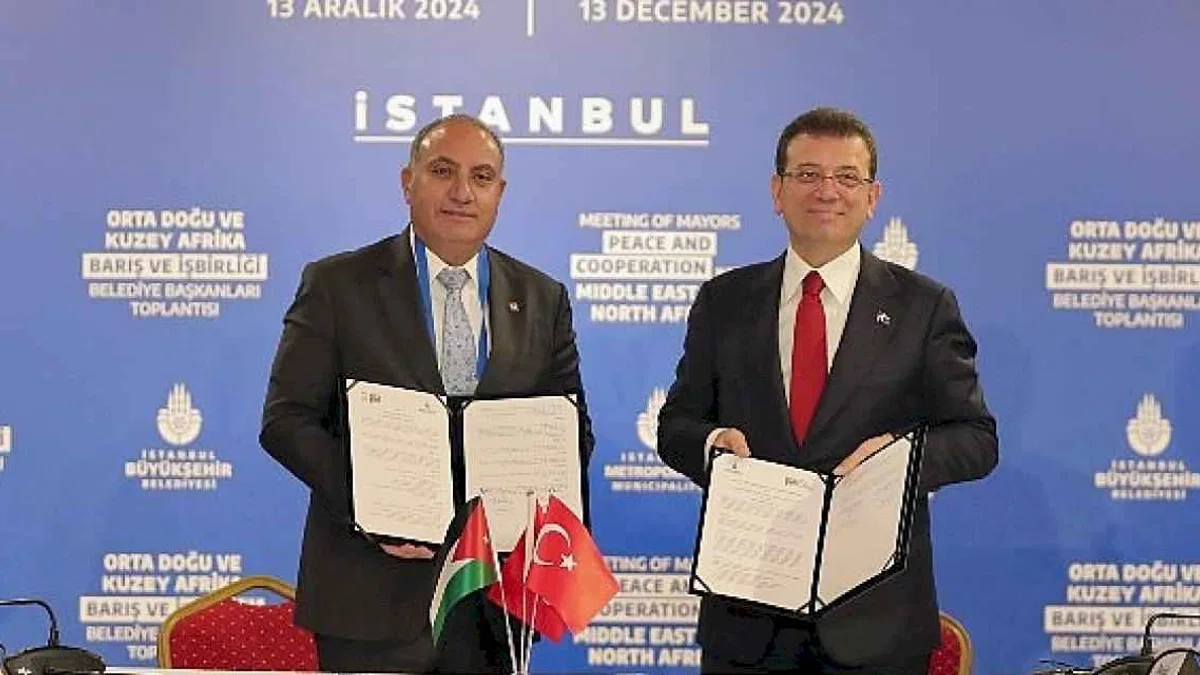 TBB ve İBB Başkanı Ekrem İmamoğlu'nun çağrısıyla İstanbul'da buluşan, 10 farklı ülke ve 15 şehirden gelen belediye başkanları, ortak bildiri yayınladı.
