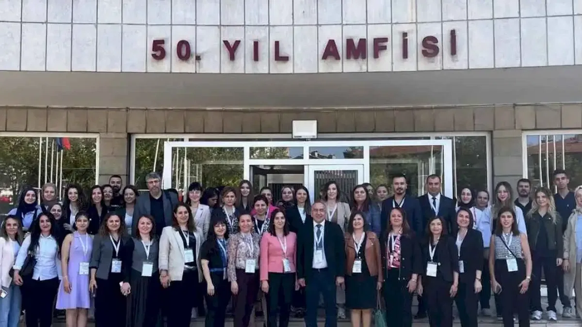 Ankara’da 'Ankara Çocuk Acil Ve Çocuk Yoğun Bakım Hemşireliği Sempozyumu' gerçekleştirildi