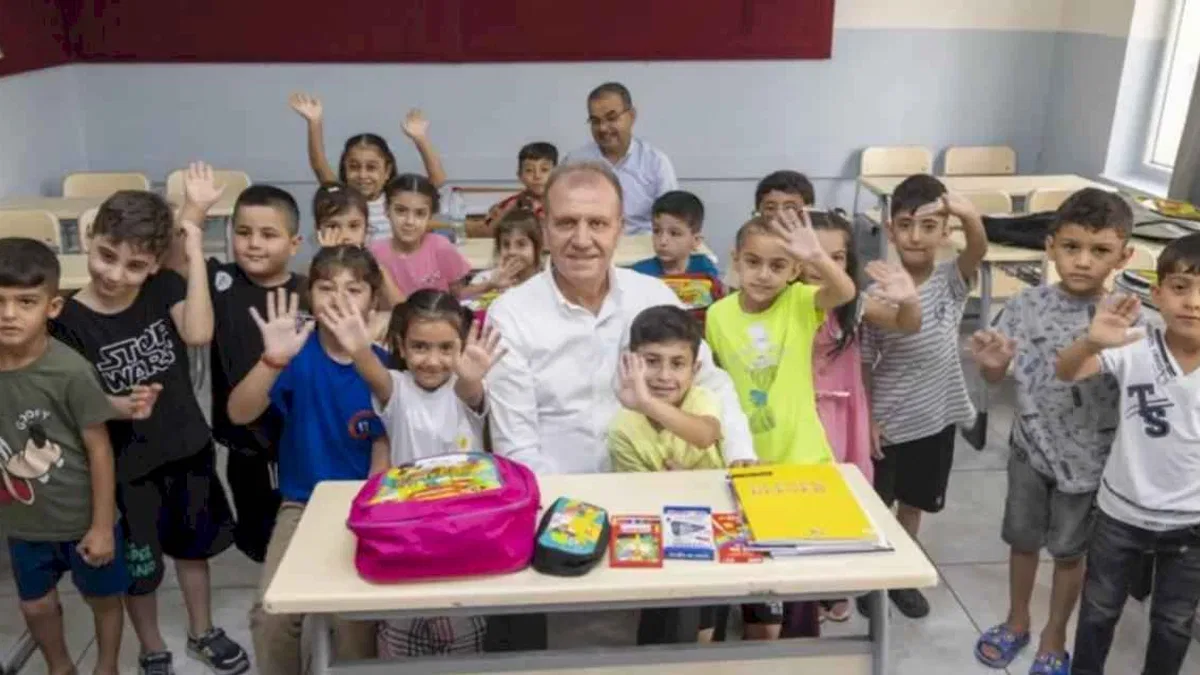 Mersin’de 18 bin öğrenciye çanta ve kırtasiye desteği