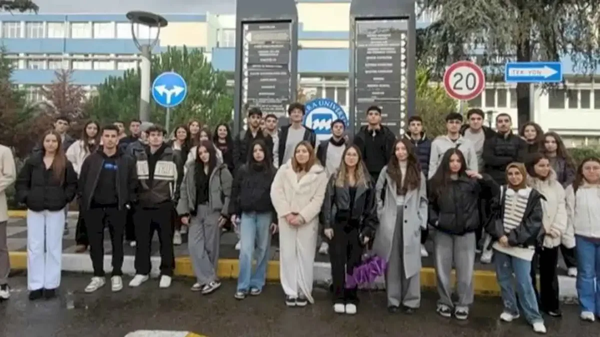 İstanbul Maltepe'de öğrencilere üniversite tanıtım gezileri