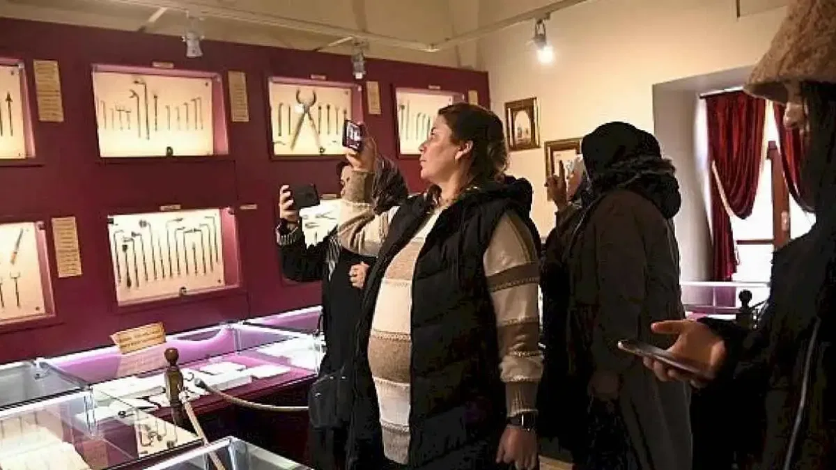 Alaşehir'den Gelen 86 Kişilik Kadın Kafilesi Manisa'yı Gezdi