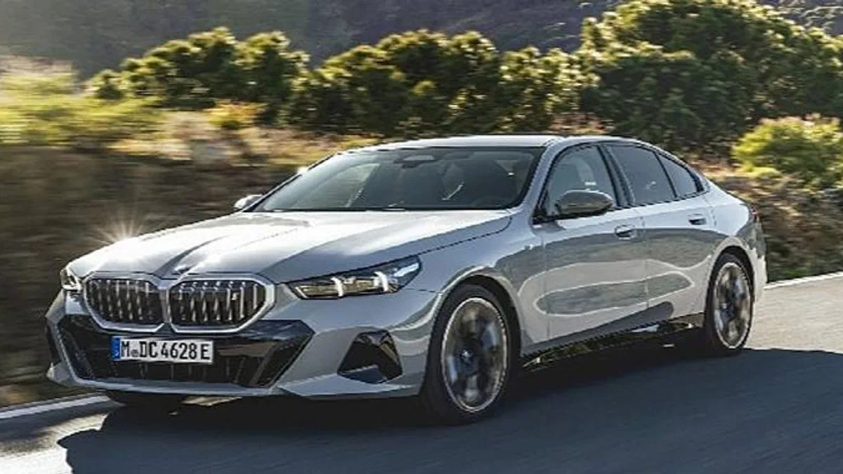 Yeni BMW 5 Serisi Sedan için Geri Sayım Başladı