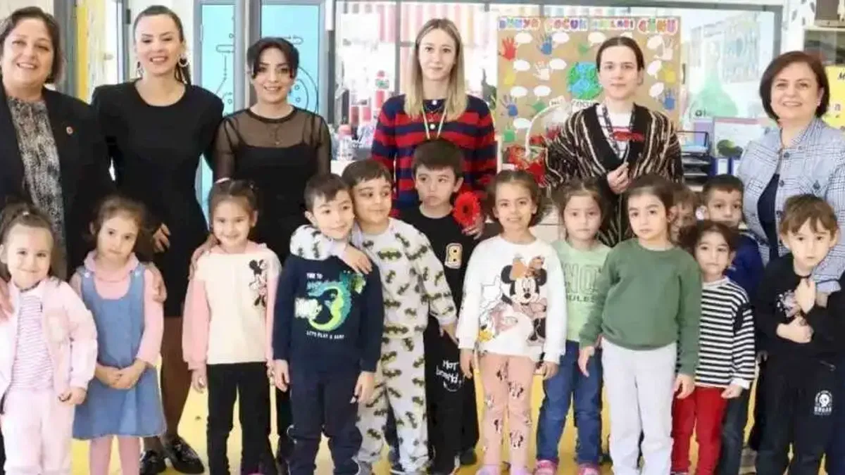 Kocaeli İzmit'te öğretmenlere anlamlı ziyaret