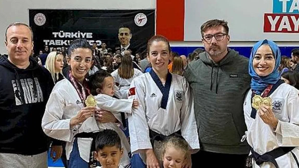Gaziemir'in sporcuları madalyaları topladı