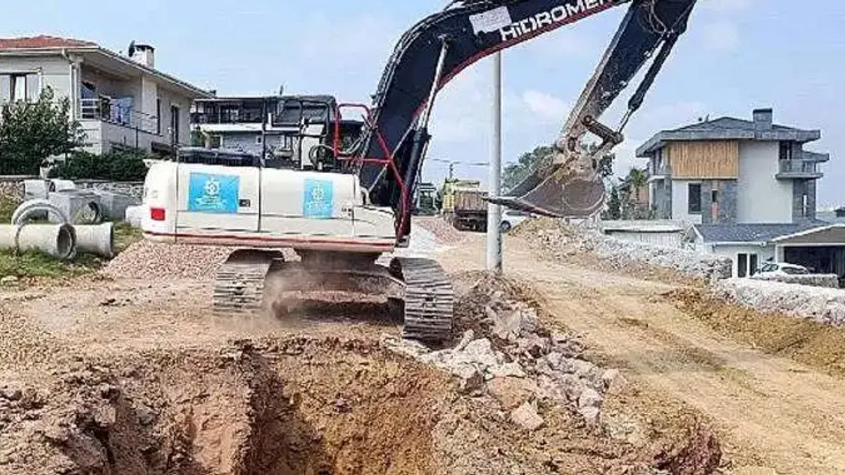 İzmit Kabaoğlu Fatih Caddesi Asfaltlanıyor