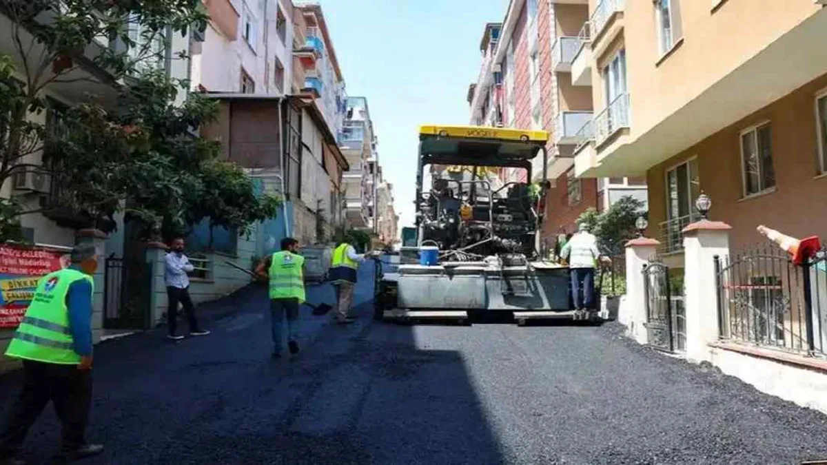İstanbul'da Başkan Köymen, sahadaki çalışmaları yerinde inceledi