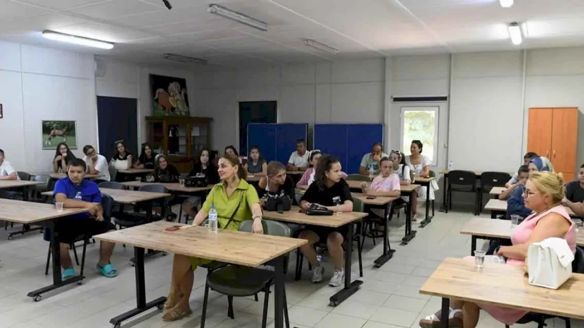 Bosnalı öğrenciler Bursa Osmangazi’de hayvan sevgisiyle buluştu