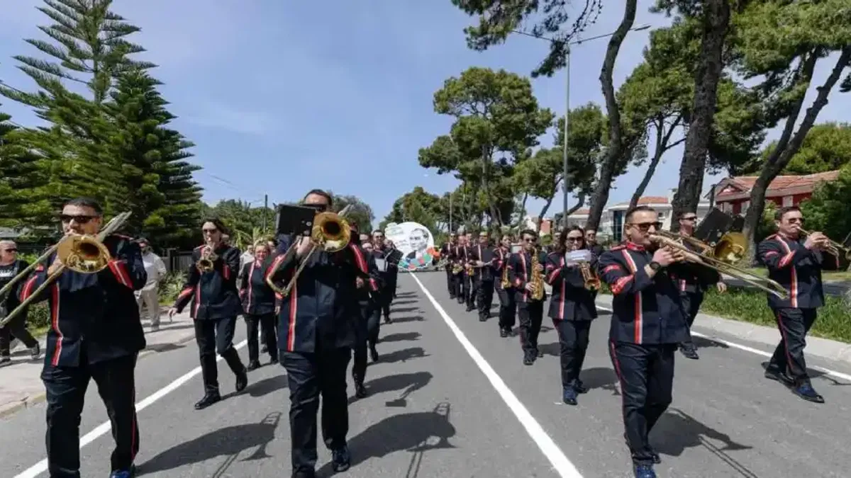 İzmir'in tarihine 83 yıldır 'müzikle' tanıklık ediyorlar