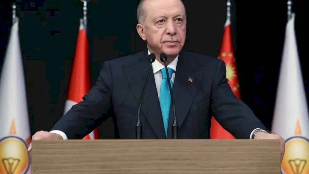 Cumhurbaşkanı Erdoğan: Kutsallarımıza hakaret ettirmeyiz!