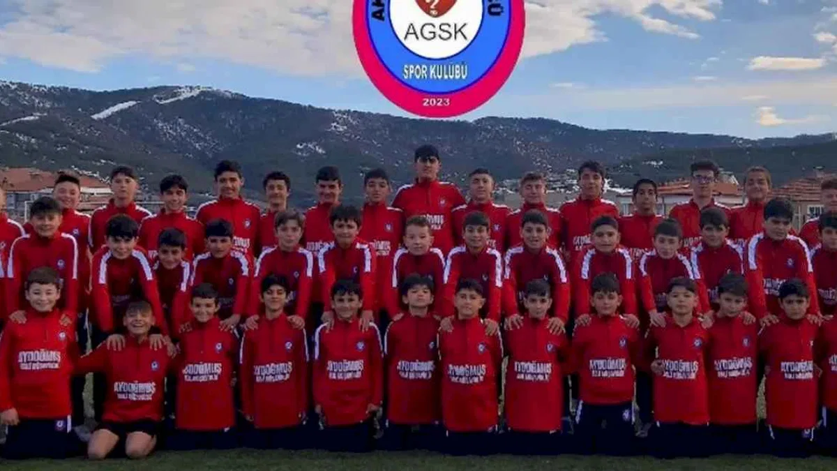 Genç futbolcular Fair-Play ruhu ile sahalarda