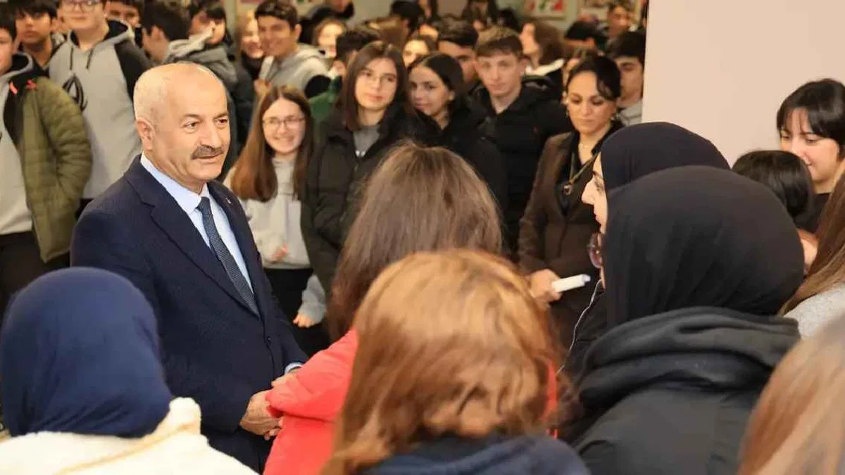 Gebze'de üniversite eğitim desteği için başvurular başladı
