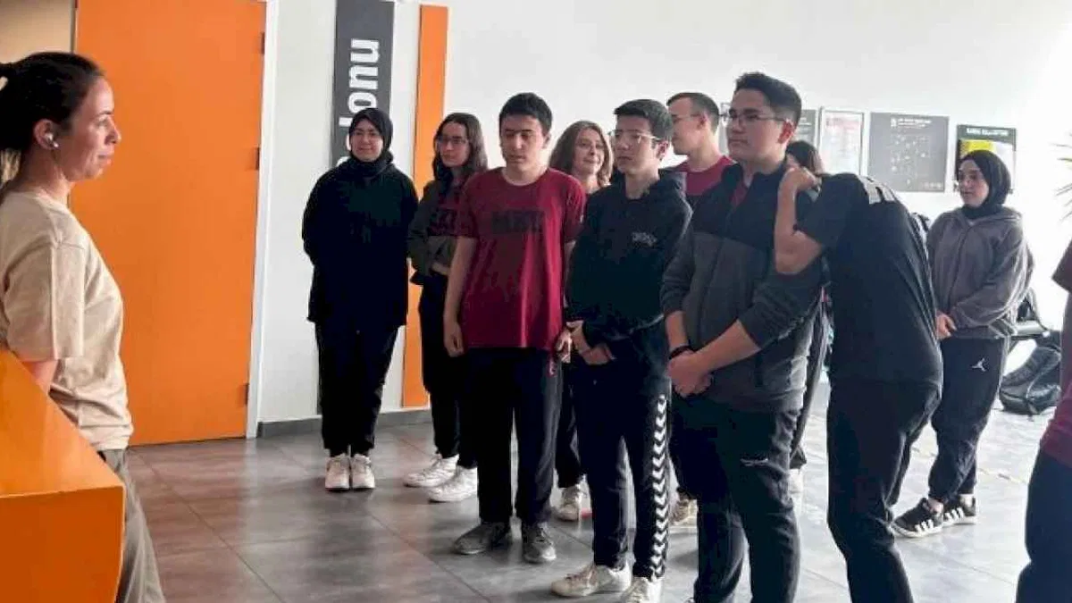 Nilüfer Belediyesi’nden öğrencilere simülatörlü eğitim