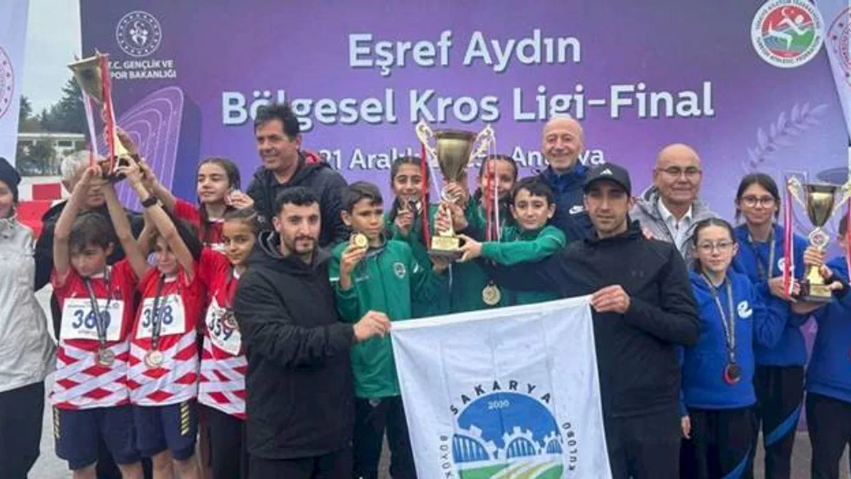 Sakarya Büyükşehir atletleri rekor kırıyor