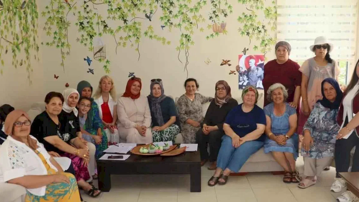 İzmit’te 50 yaş üzeri vatandaşlara 'Asırlık' destek