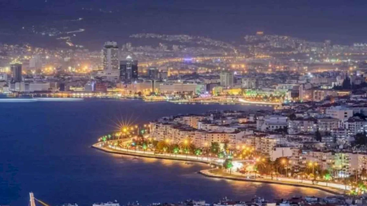 İzmir’de yabancı turist sayısı düştü! Egeli turizmciler 'stabil durumu kırmalıyız' dedi