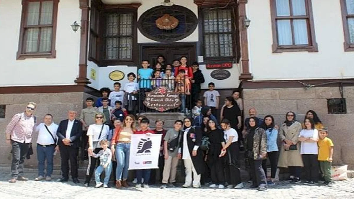 TİKAV, El Ele Birlikteyiz Projesi ile Depremzede Öğrenci ve Aileleriyle Birlikte