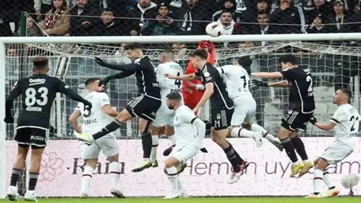 Beşiktaş 3-0 VavaCars Fatih Karagümrük (Maç Sonucu) Kartal evinde 3 puanı rahat aldı!