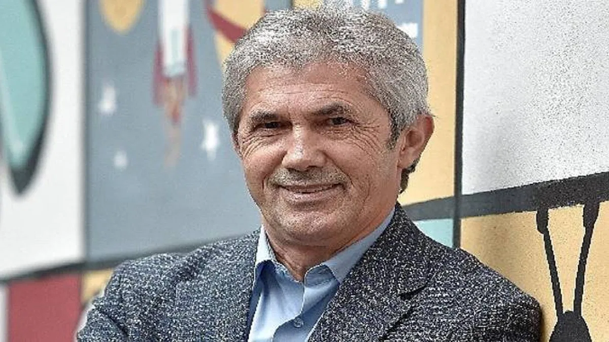 Prof. Dr. Süleyman İrvan: "İletişimin popüler meslekleri etkileyicilik ve deneyimleyicilik"