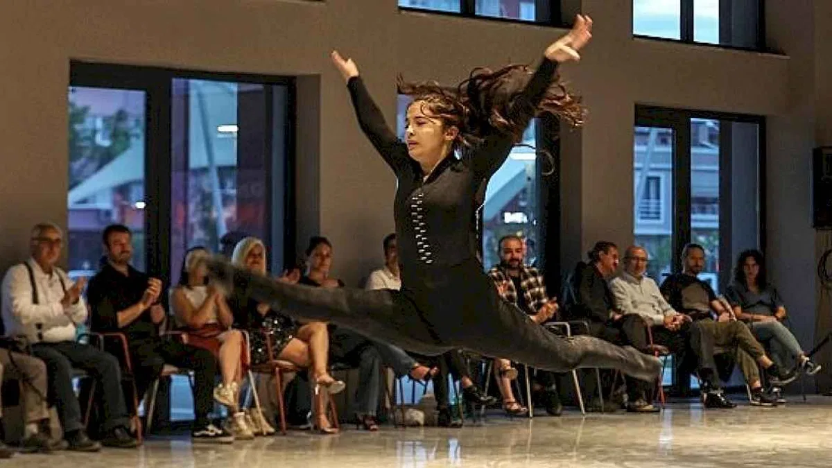 Nilüfer'de dans dolu gece