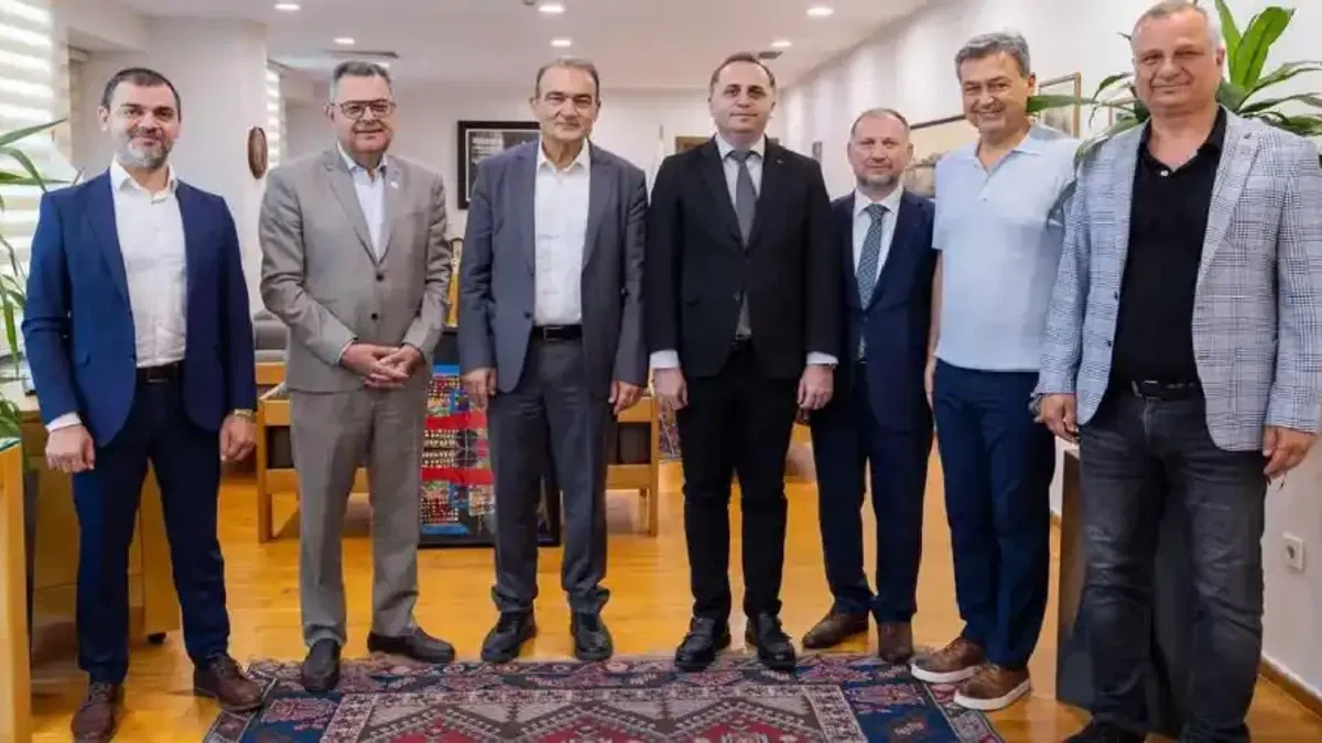 İzmir'in ulaşım modeli uluslararası takdir topladı