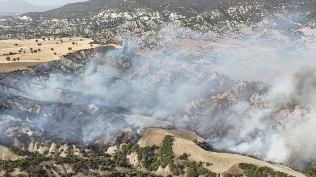 Manisa itfaiyesi yangınlar için seferber oldu