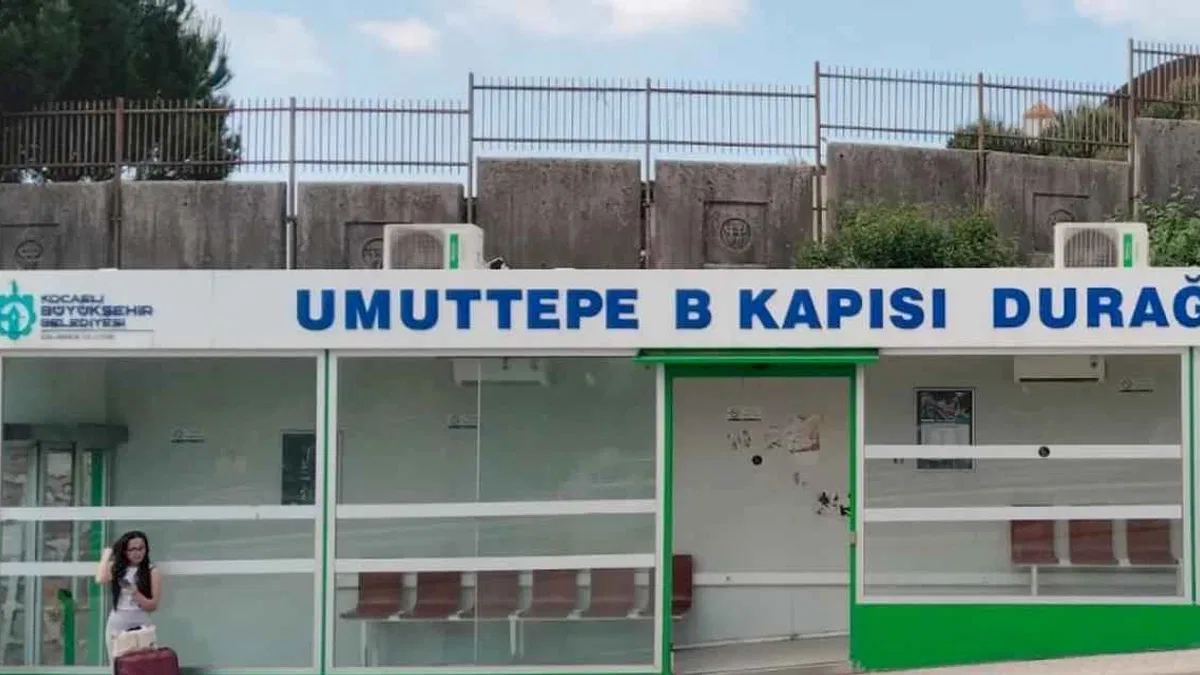Kocaeli'de akıllı duraklara periyodik bakım