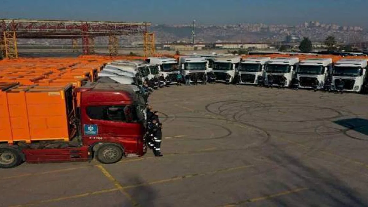 Kocaeli'de atık aktarma araçları hizmete girdi