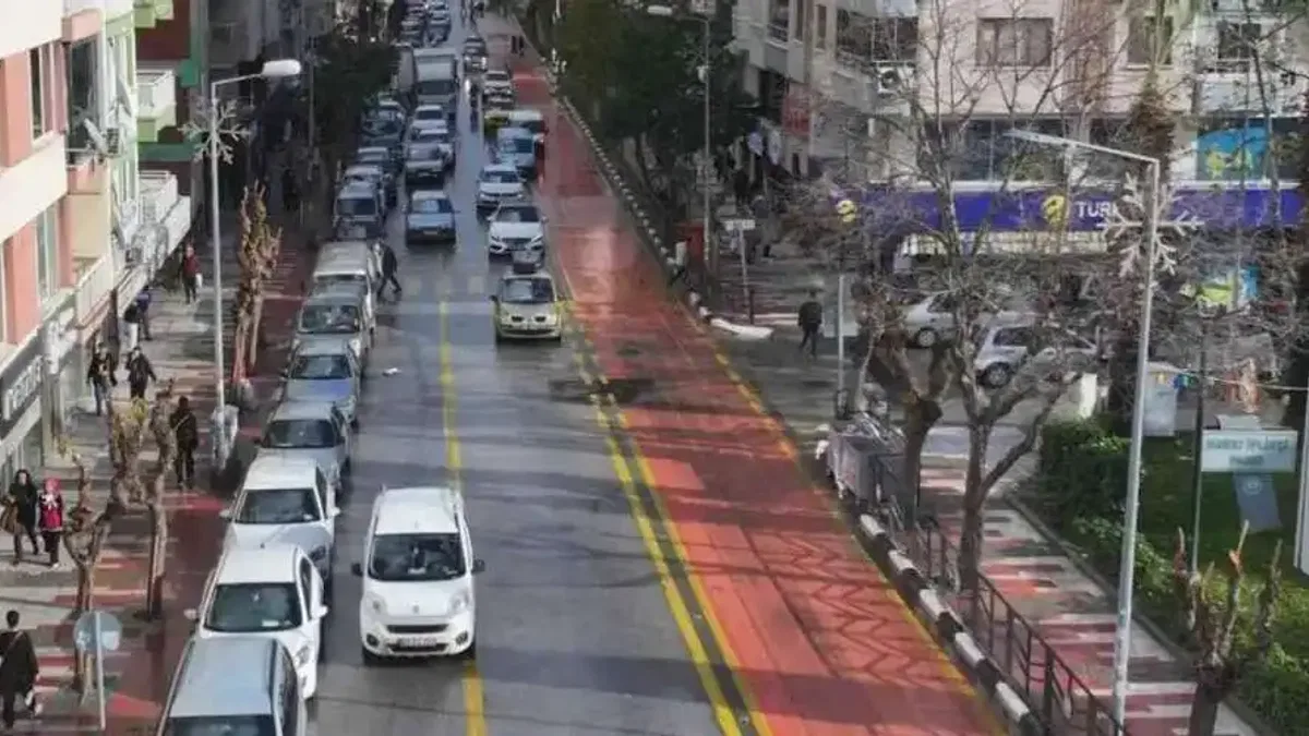 Kırmızı yolun geleceğini Manisalılar belirleyecek