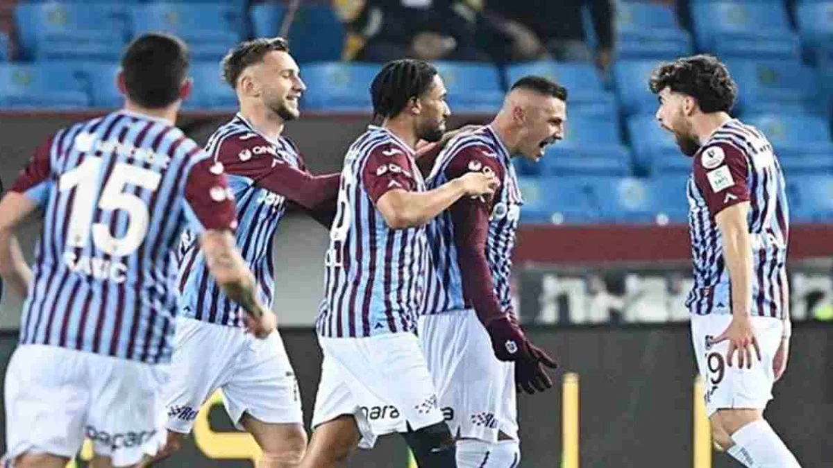 Trabzonspor 2-0 Çaykur Rizespor (Maç Sonucu) Fırtına evinde golle esti!