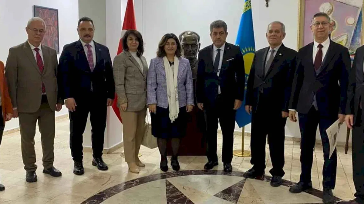 Kazakistan Almatı'da sempozyum ve festival heyecanı