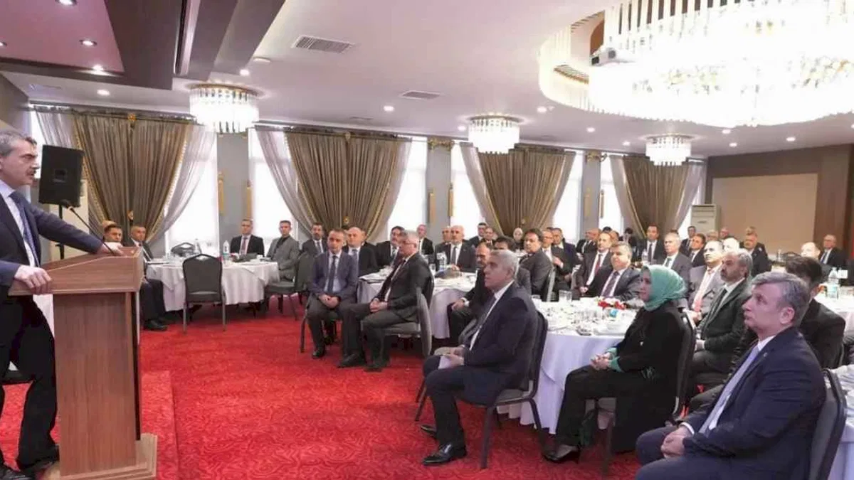 Bakan Tekin, 81 il müdürleriyle eğitimi değerlendirdi