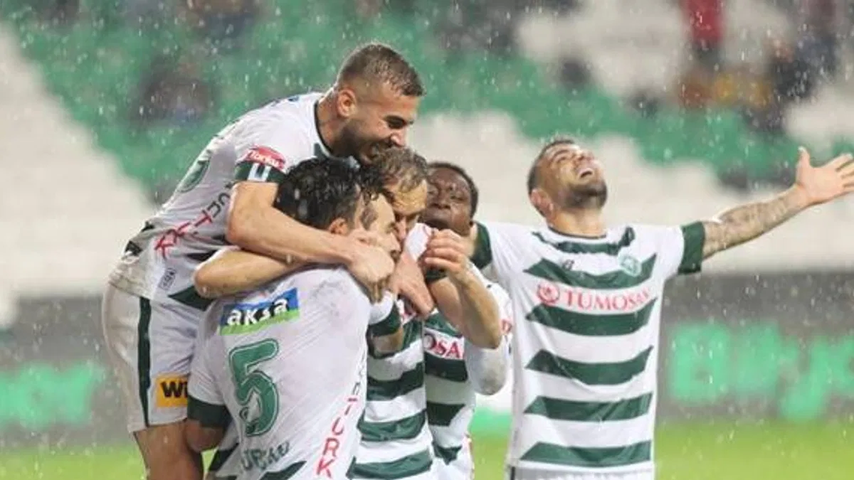 Tümosan Konyaspor 2 - 0 Kasımpaşa (Maç sonucu)