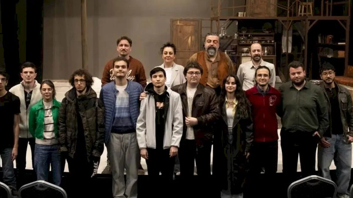 İzBBŞT gençlerle sahnede buluştu