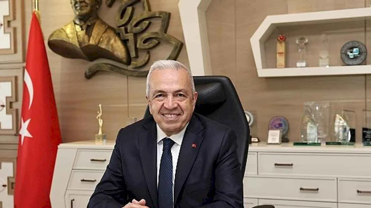 Nilüfer Belediye Başkanı Şadi Özdemir, yönetimini belirledi. Başkan Özdemir, 7 başkan yardımcısının görevlendirmelerini yaptı