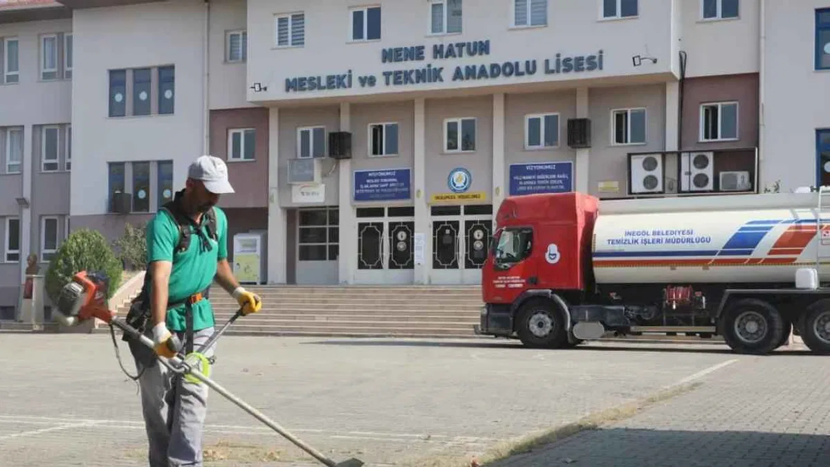 İnegöl’de okullar yeni eğitim öğretim yılına hazırlanıyor