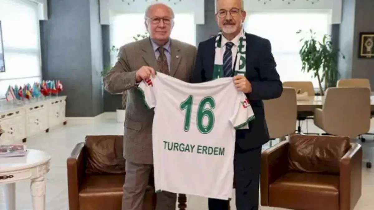 Bursaspor Başkanı Sinan Bür, Turgay Erdem'i ziyaret etti