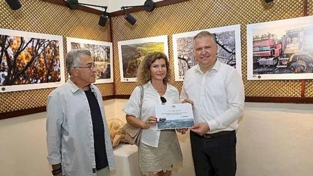 Urla'da Orman Yangınlarına Dikkat Çeken Fotoğraf Sergisi: "Urla'ya Ateş Düştü"