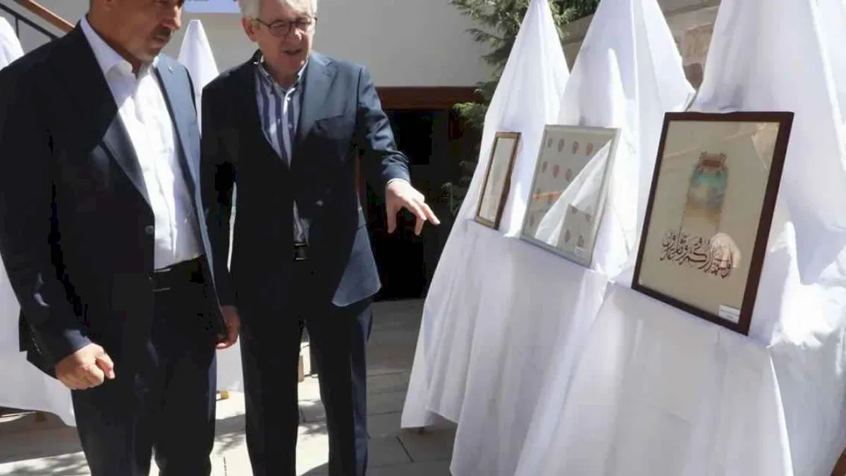 Konya Karatay'da Türk sanatları sergisi açıldı