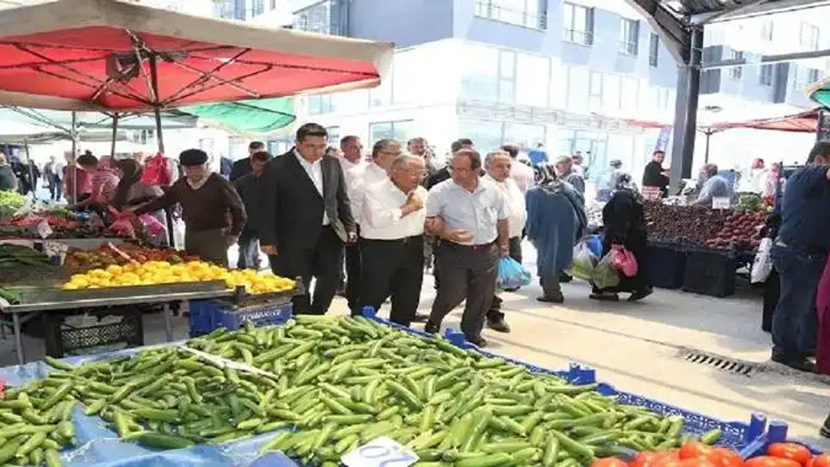 Kayseri Talas Anayurt Pazar Yeri'ne protokolden ziyaret