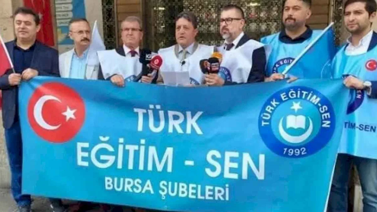 Bursa'da Türk Eğitim Sen şubelerinden Valiliğe 'ders saati' çağrısı