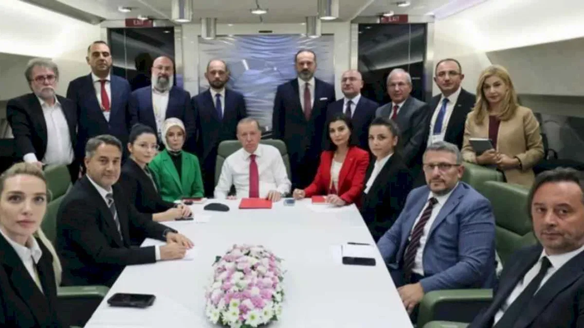 Cumhurbaşkanı Erdoğan: Dayanışmayla bölgeyi kurtarmalıyız