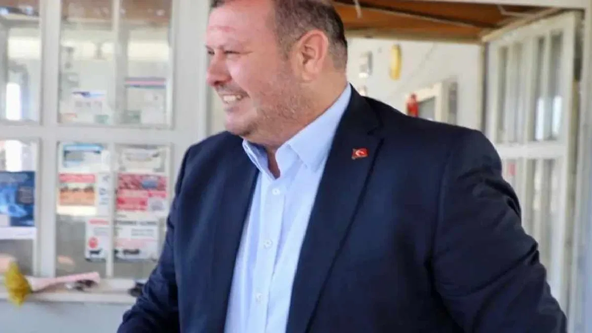 CHP, Menderes Belediye Başkanı İlkay Çiçek'i kesin ihraç talebiyle disipline sevk etti