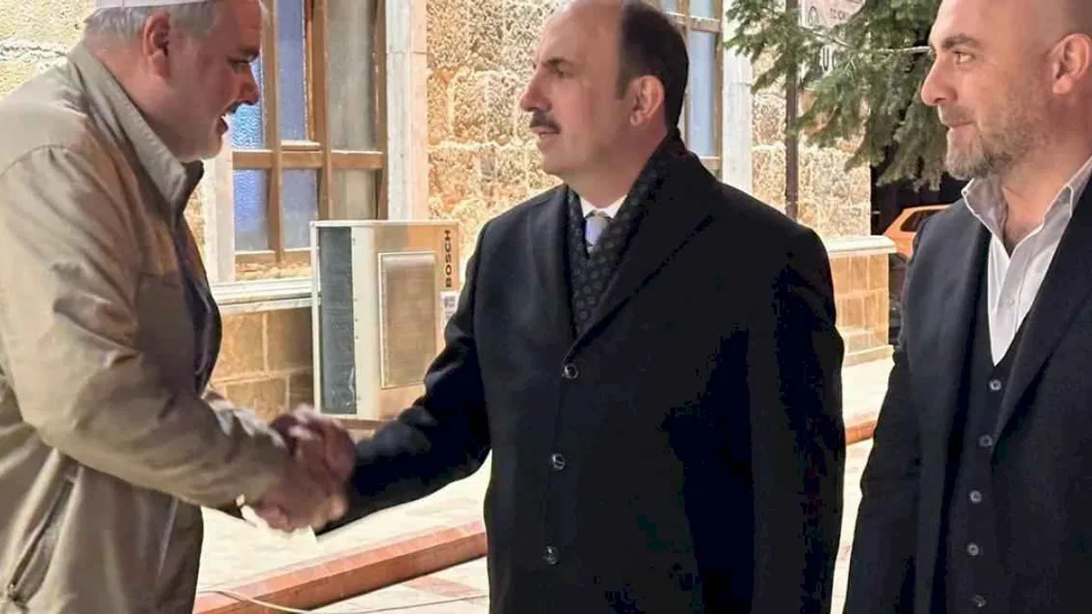 Başkan Altay Çumralıların Ramazan bereketine ortak oldu