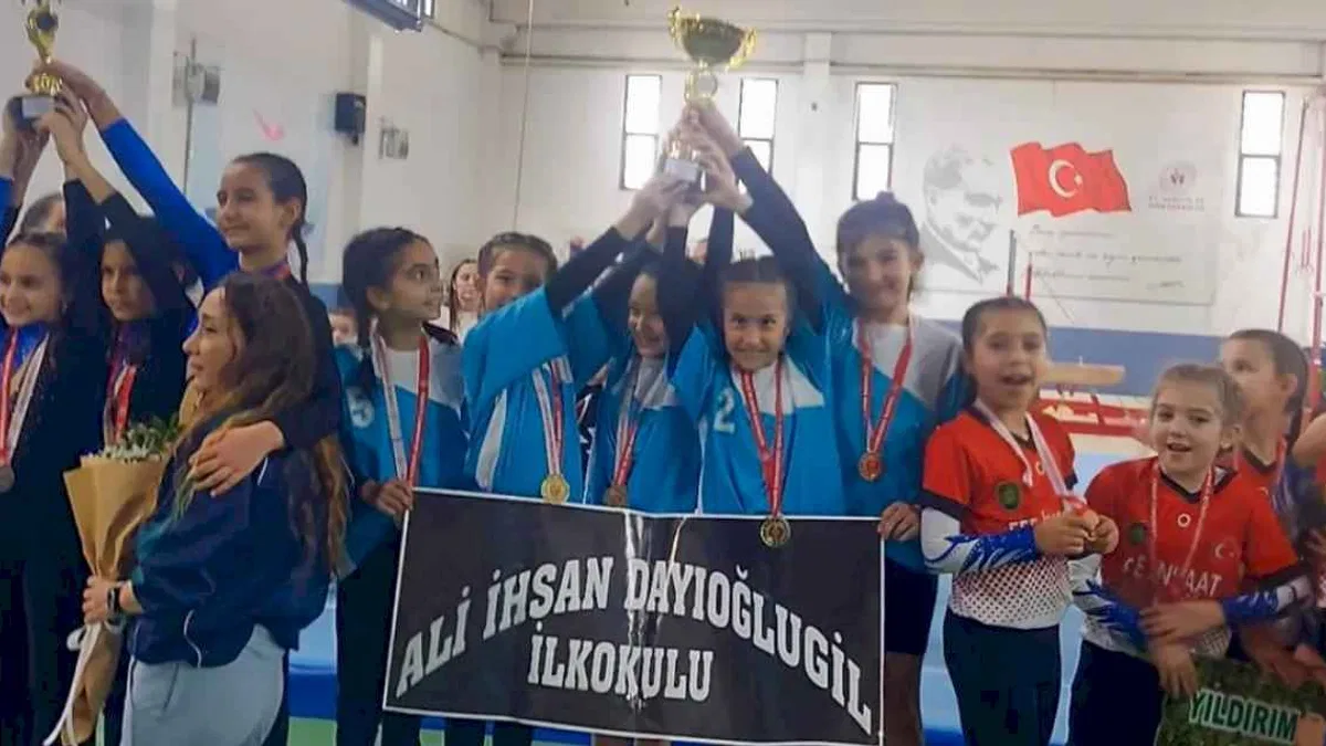 Konya Meram Belediyespor başarıdan başarıya koşuyor