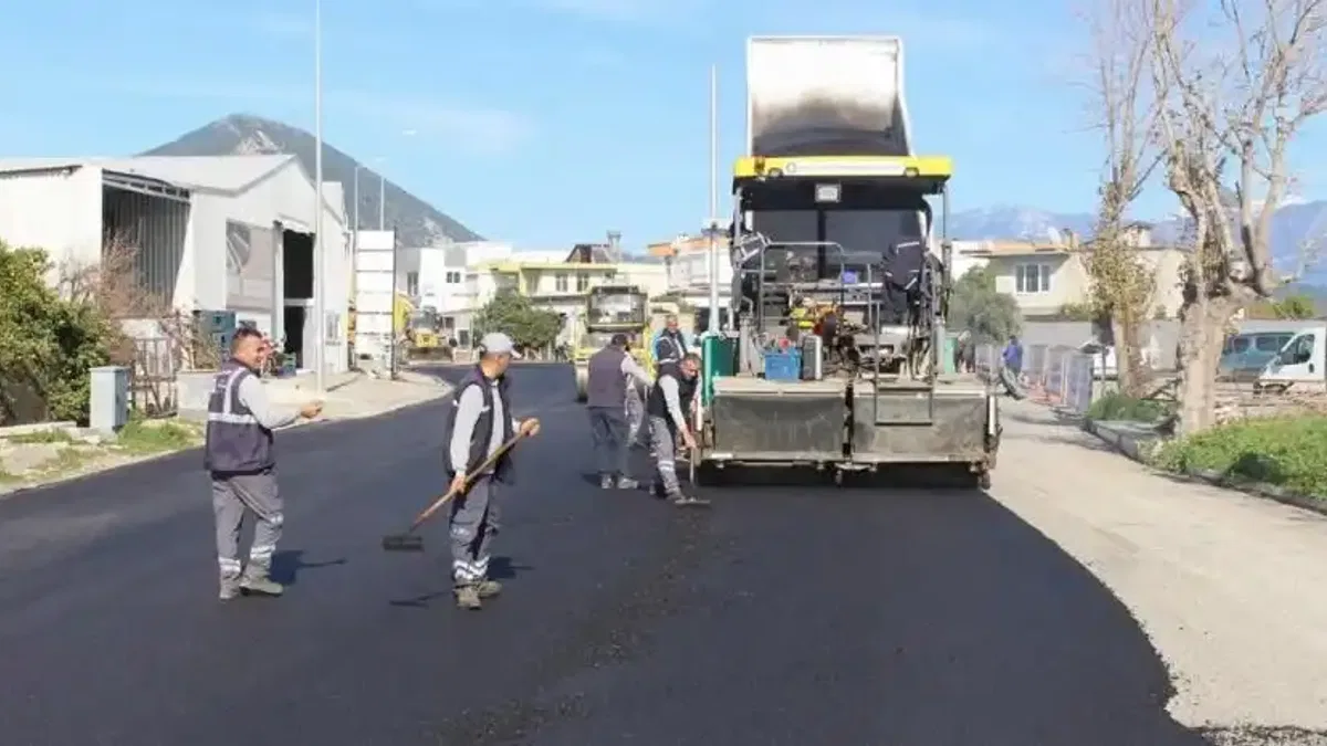 Antalya Finike’de ulaşım konforu artıyor