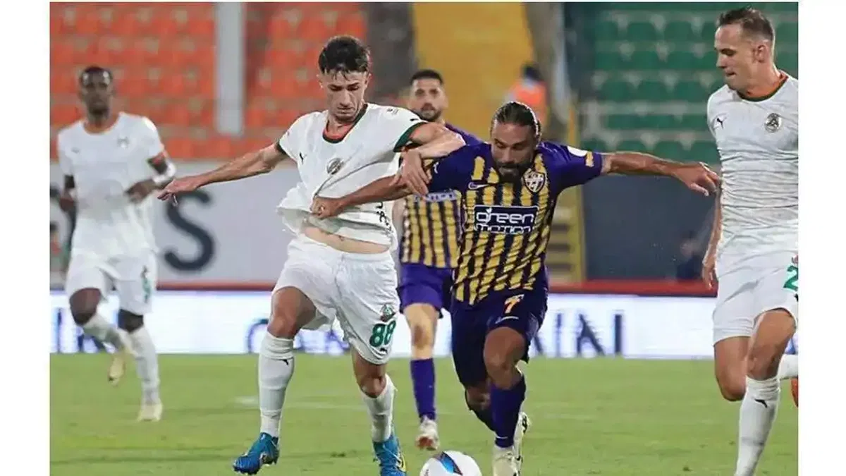 Corendon Alanyaspor 1-1 İkas Eyüpspor (Maç Sonucu) Alanya'da puanlar paylaşıldı!