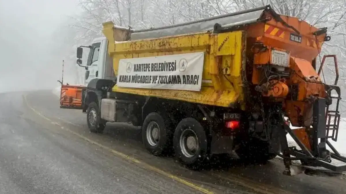 Kartepe’de Kar Mesaisi