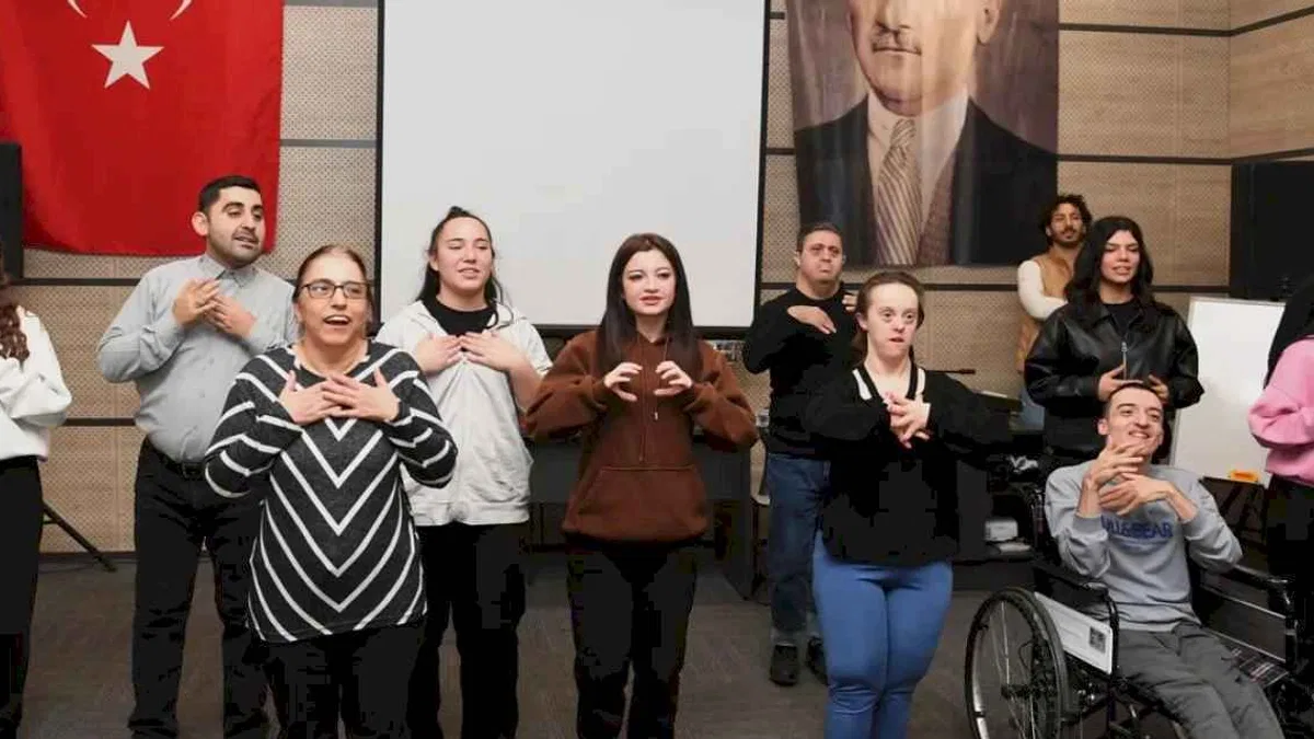 Bursa Osmangazi'de liseli öğrenciler unutamayacakları bir gün geçirdi